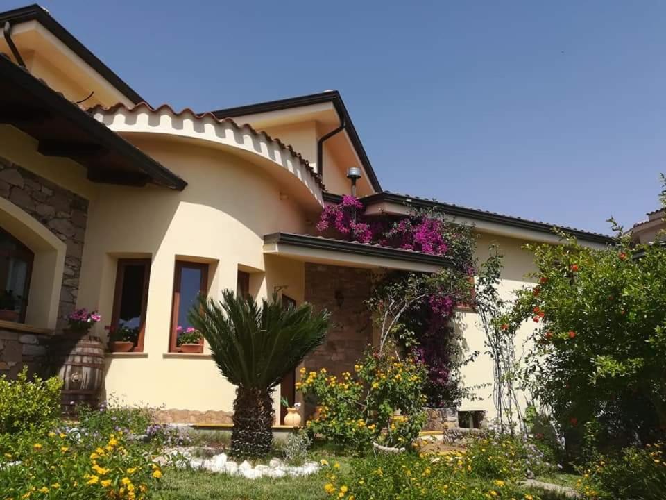 B&B Ottoulivi Сардара Екстер'єр фото
